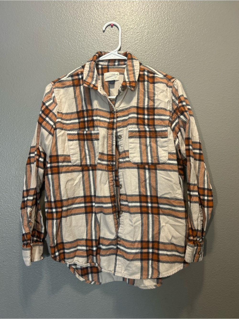 Universal Thread Women's Flannel Shirt Size S Orange Cream Plaid Button Up Top